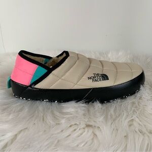 NWT The North Face Thermoball Traction Mules